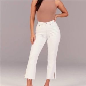 White Abercrombie High Waisted Jeans!